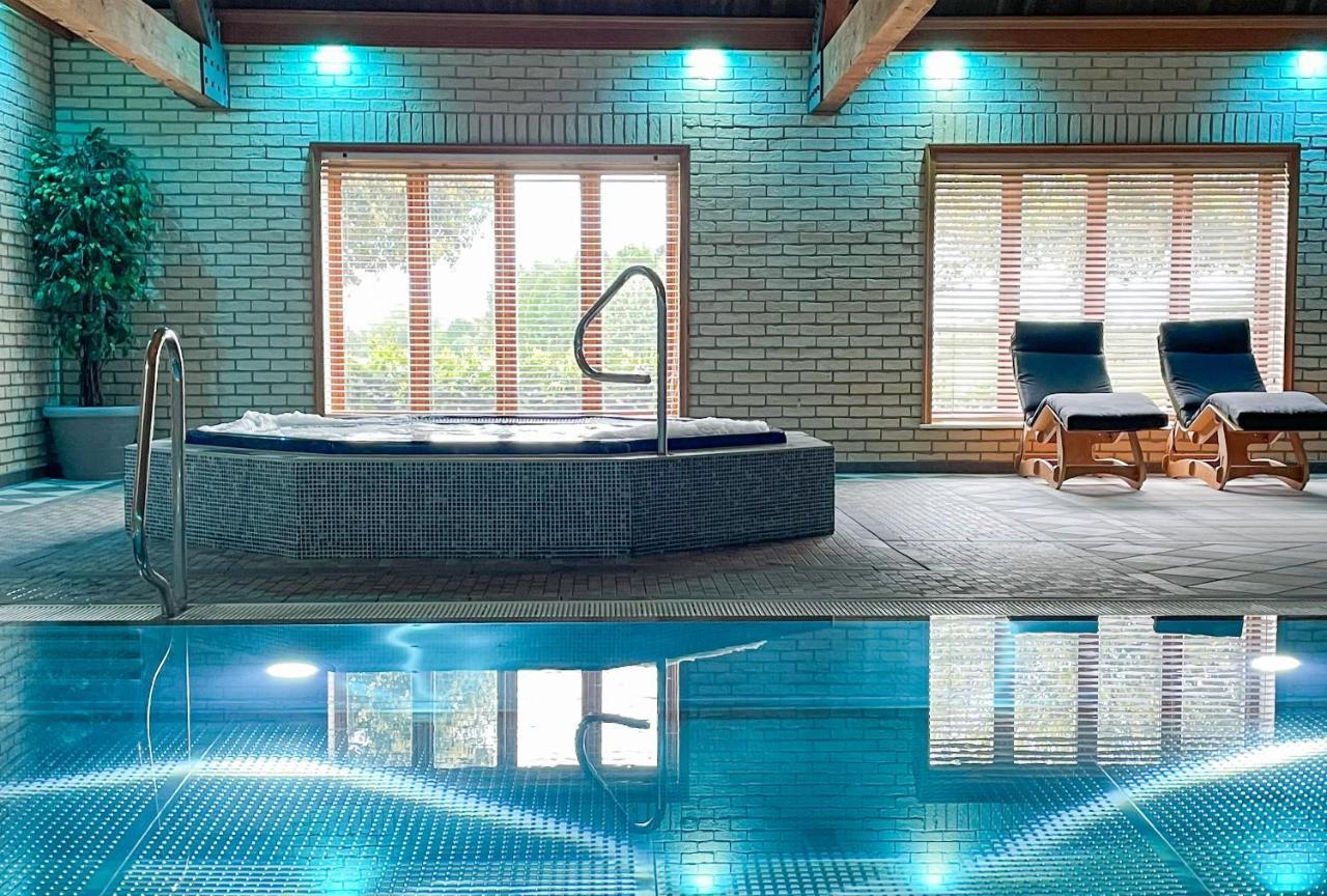 Oak Boutique Lodge Includes Hot Tub Air Con & Dog York Bagian luar foto