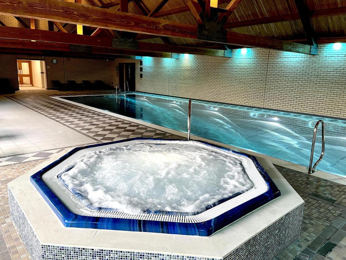 Oak Boutique Lodge Includes Hot Tub Air Con & Dog York Bagian luar foto